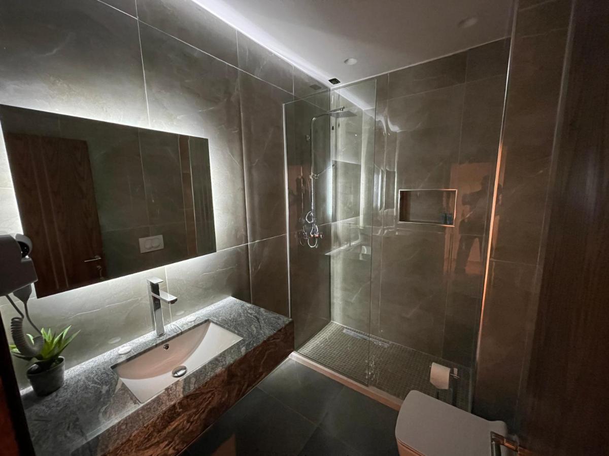 White Crown Hotel Kamez المظهر الخارجي الصورة