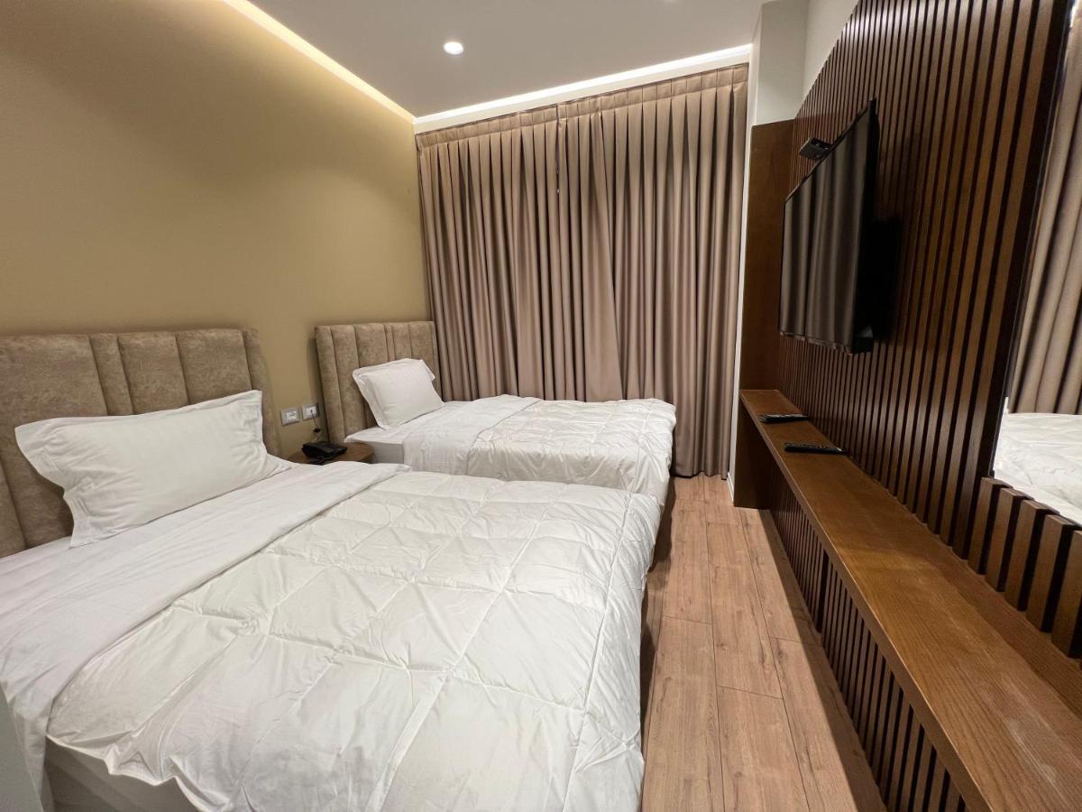White Crown Hotel Kamez المظهر الخارجي الصورة