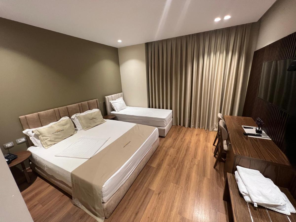 White Crown Hotel Kamez المظهر الخارجي الصورة